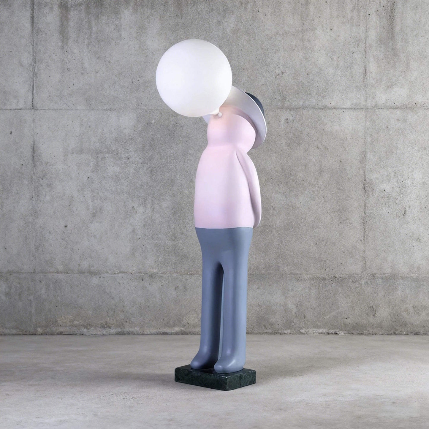 Molunu Sculpture Table Lamp