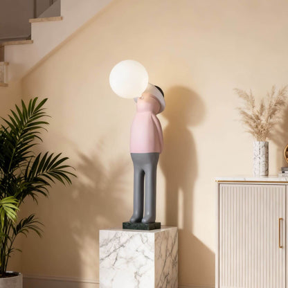 Molunu Sculpture Table Lamp