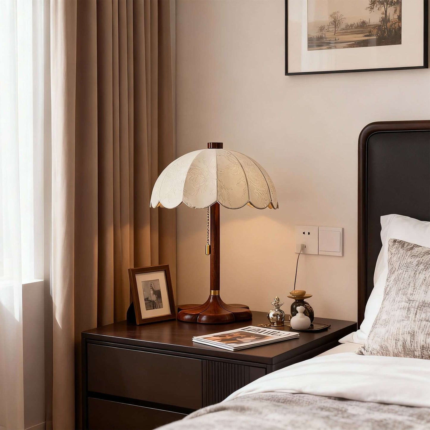 Nuvro Table Lamp