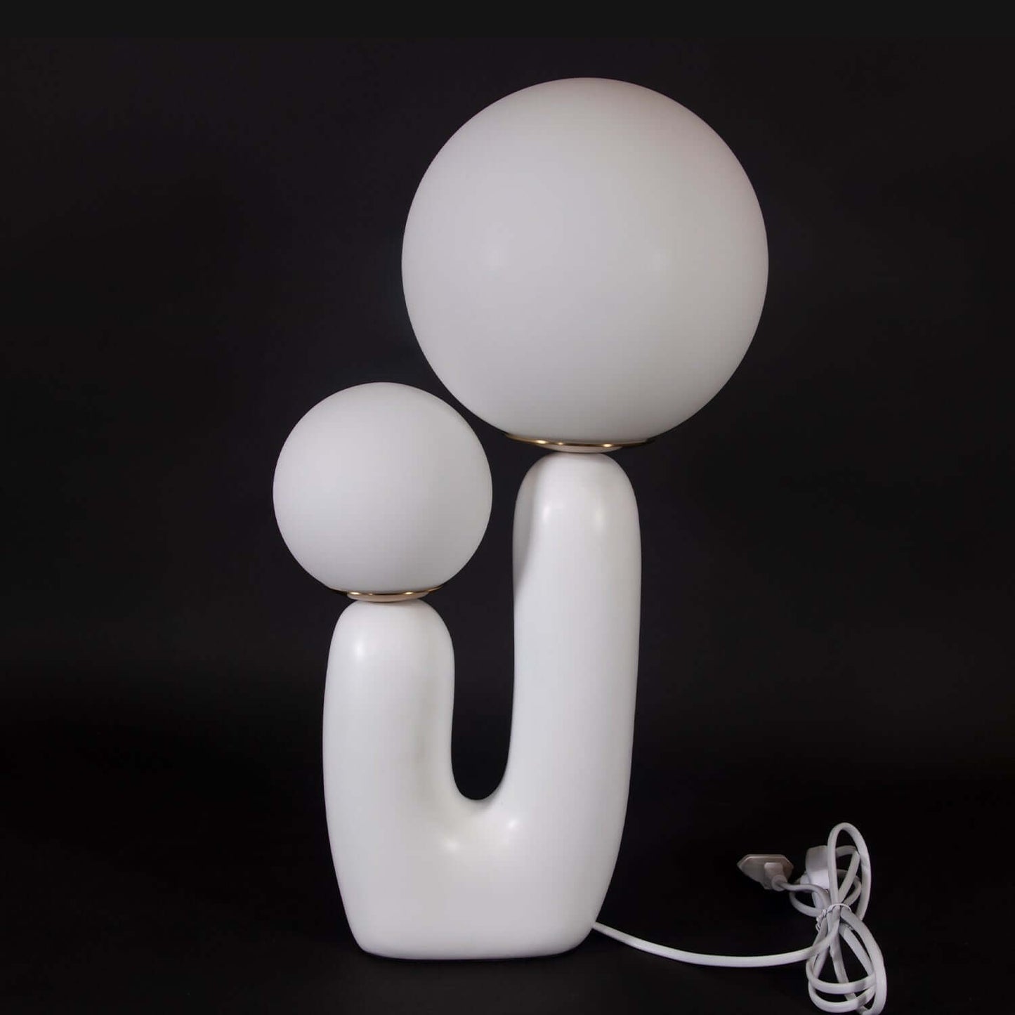 Oo Smooth Table Lamp