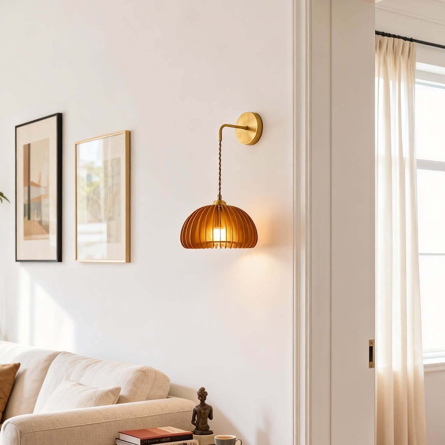Toravi Wall Light