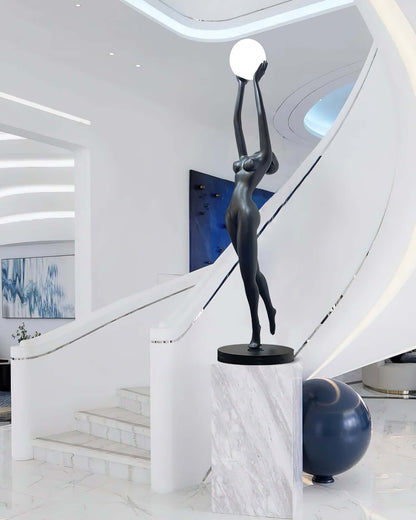 Tovlia Sculpture Table Lamp