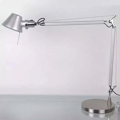 Xirula Table Lamp