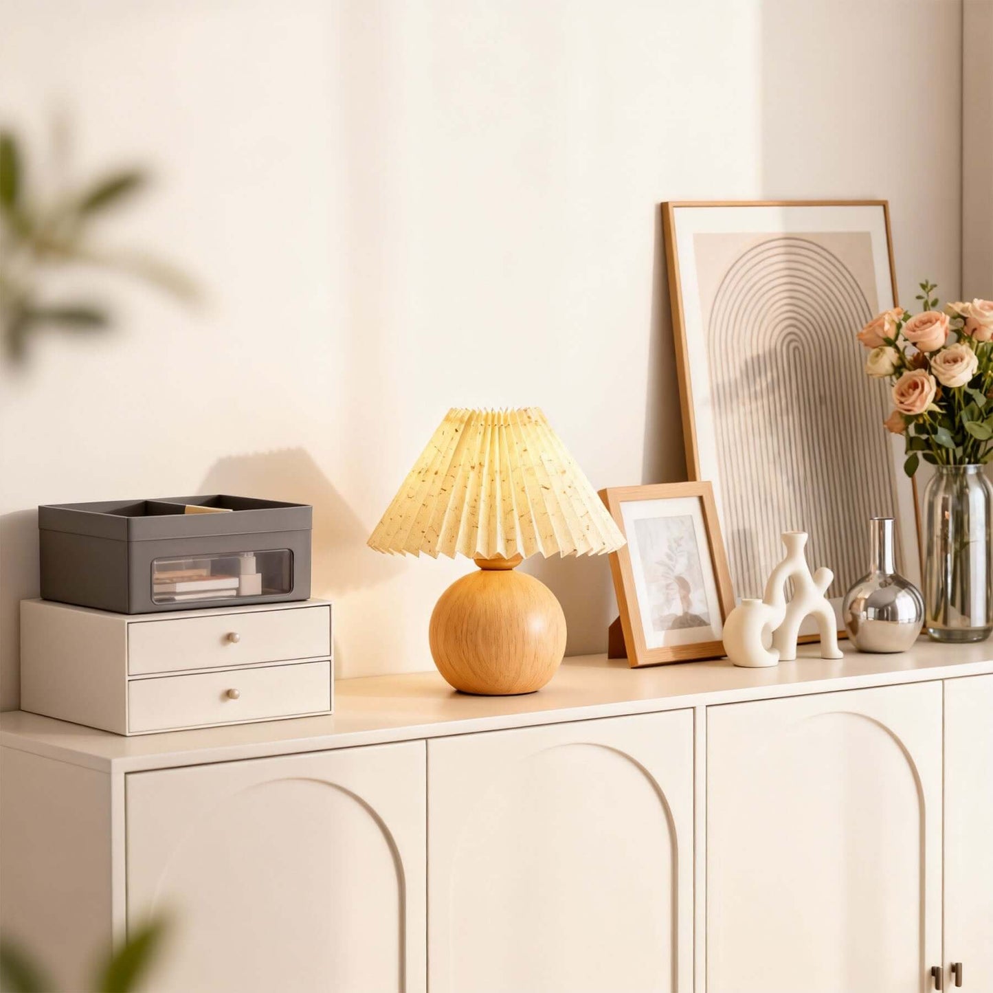 Yarvo Table Lamp