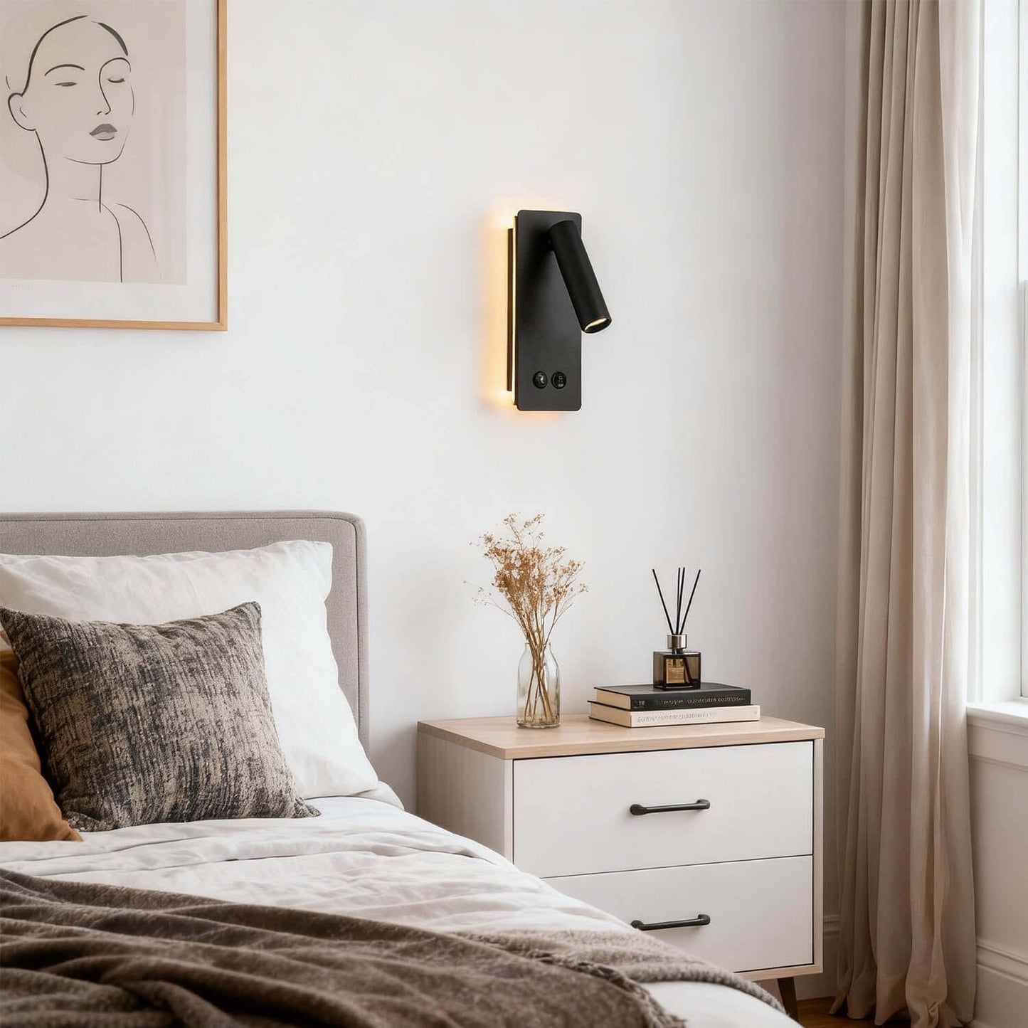 Yorva Wall Lamp Style B